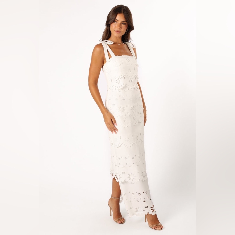 Petal & pup laser cut floral scalloped maxi dress nwot - Picture 2 of 6